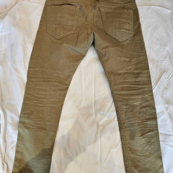DIESEL JEANS - LIKE BRAND NEW  - Olive color - Picture 4 of 6